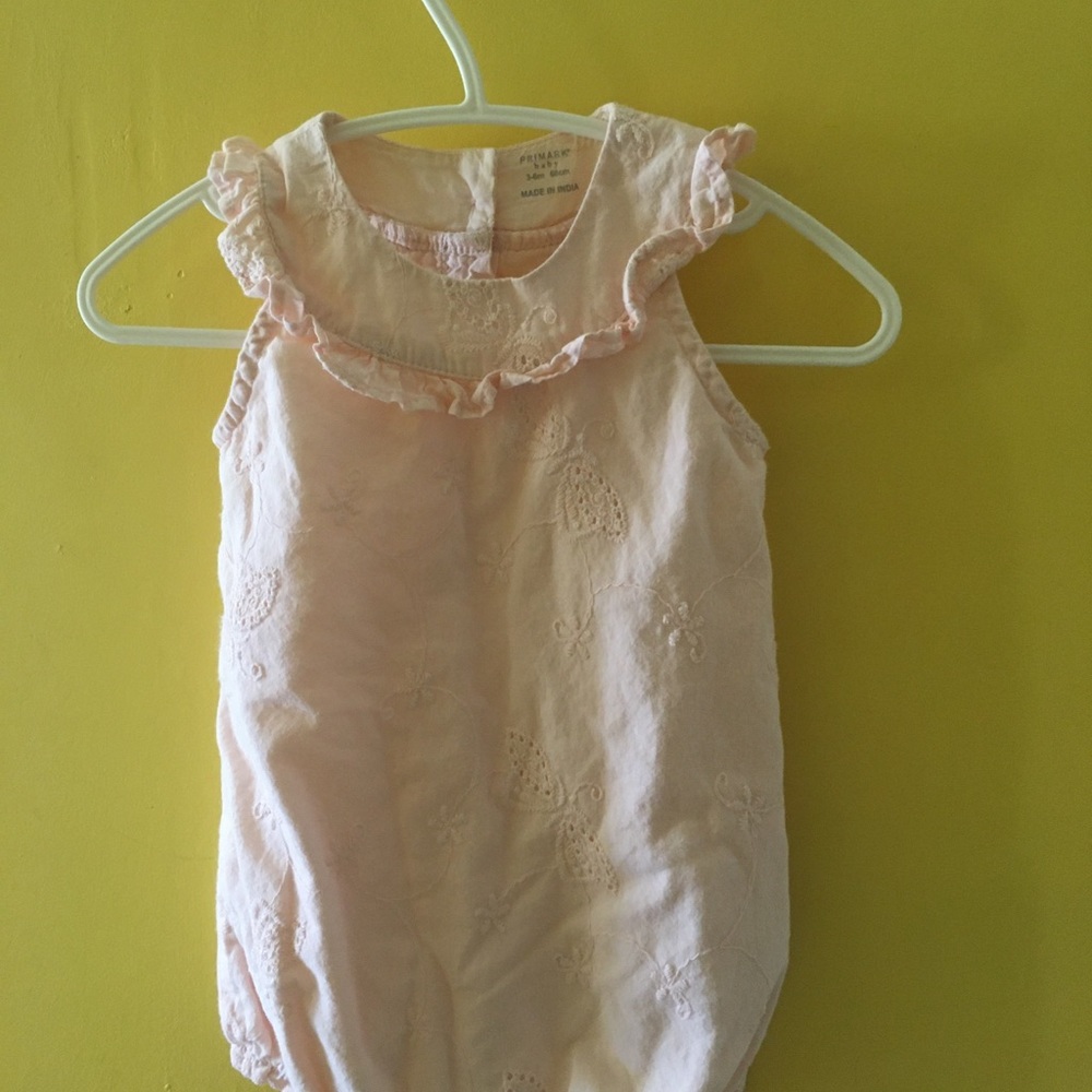 Premark baby suit. Broderie Anglaise. 3-6 M. 68 cm